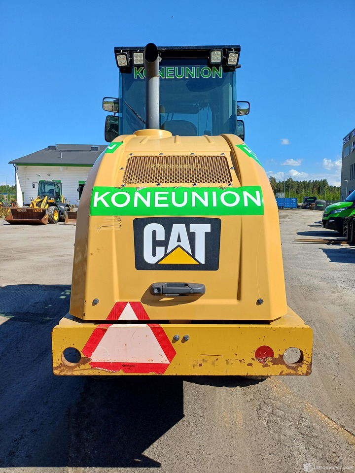 Cat CS44B (2018) valssijyrä, Helsinki - Építőipari gépek: 4 kép. Cat CS44B (2018) valssijyrä, Helsinki - Építőipari gépek: 4 kép.