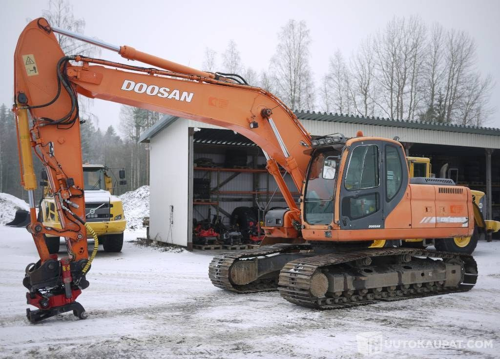 Doosan DX 225 LC, 2008, 16 115 h Kaivinkone, Humppila - Építőipari gépek: 2 kép. Doosan DX 225 LC, 2008, 16 115 h Kaivinkone, Humppila - Építőipari gépek: 2 kép.
