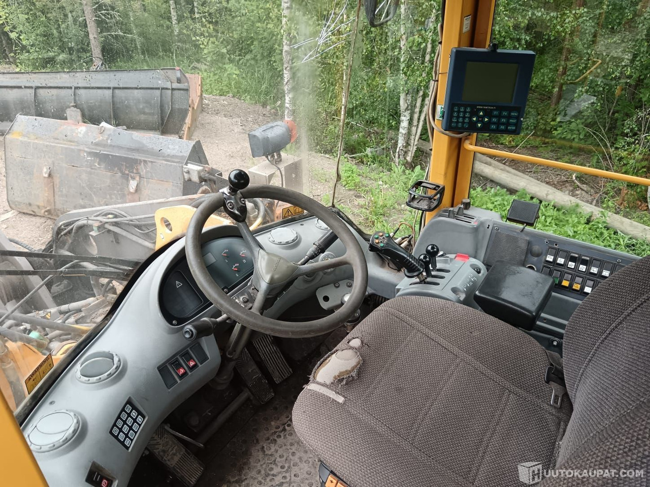 Volvo L70E, 2005, Lieto - Építőipari gépek: 3 kép. Volvo L70E, 2005, Lieto - Építőipari gépek: 3 kép.