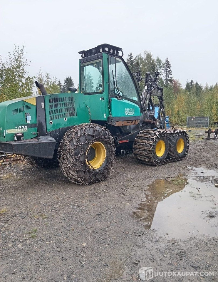 Timberjack 1070 A, 2002, Diesel, 39 800 h Harvesteri, Leppävirta - Erdészeti gép: 3 kép. Timberjack 1070 A, 2002, Diesel, 39 800 h Harvesteri, Leppävirta - Erdészeti gép: 3 kép.