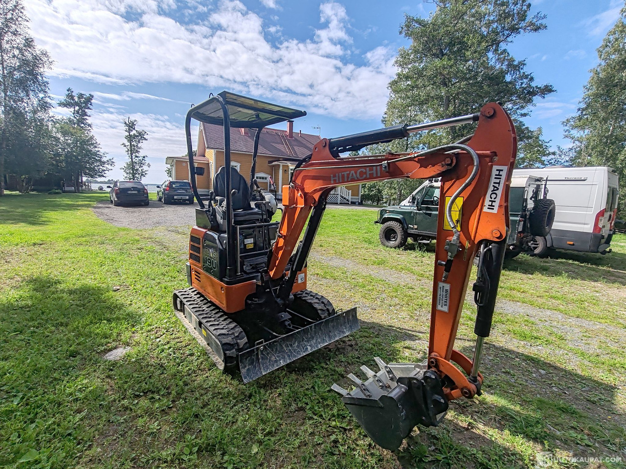 Hitachi ZX19U, reilu 90H ajettu, 2016., Eurajoki - Minikotró: 2 kép. Hitachi ZX19U, reilu 90H ajettu, 2016., Eurajoki - Minikotró: 2 kép.