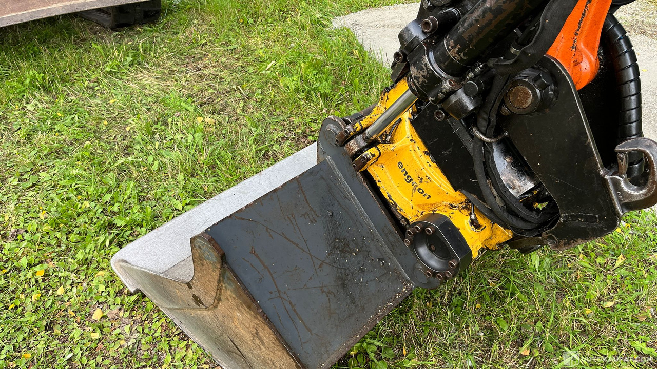Hitachi ZX65USB-5A telakaivinkone, 2016, Varkaus - Lánctalpas kotró: 3 kép. Hitachi ZX65USB-5A telakaivinkone, 2016, Varkaus - Lánctalpas kotró: 3 kép.