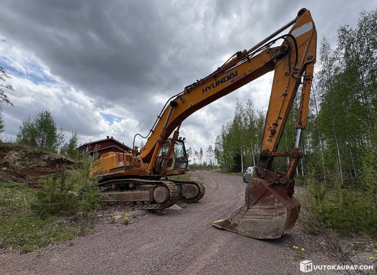 Hyundai Robex 420 LC, crawler excavator, 1995, Mäntsälä - Lánctalpas kotró: 2 kép. Hyundai Robex 420 LC, crawler excavator, 1995, Mäntsälä - Lánctalpas kotró: 2 kép.