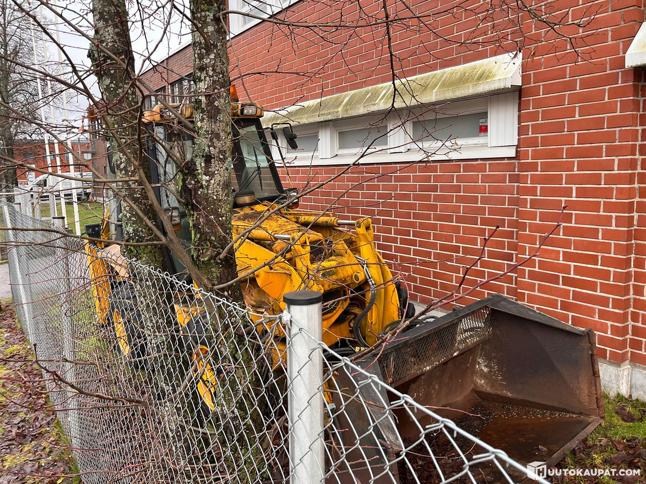 JCB 2CX-4X4/192, backhoe loader, 2001, Helsinki - Kotrórakodó: 3 kép. JCB 2CX-4X4/192, backhoe loader, 2001, Helsinki - Kotrórakodó: 3 kép.