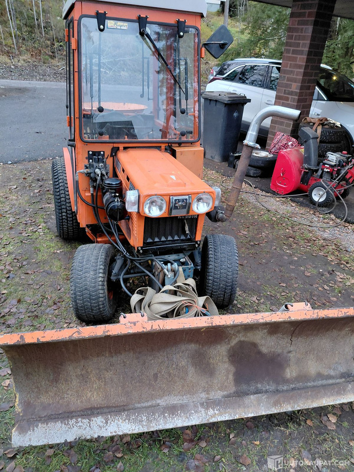Kubota B7100, 1990, Lahti - Kistraktor: 5 kép. Kubota B7100, 1990, Lahti - Kistraktor: 5 kép.