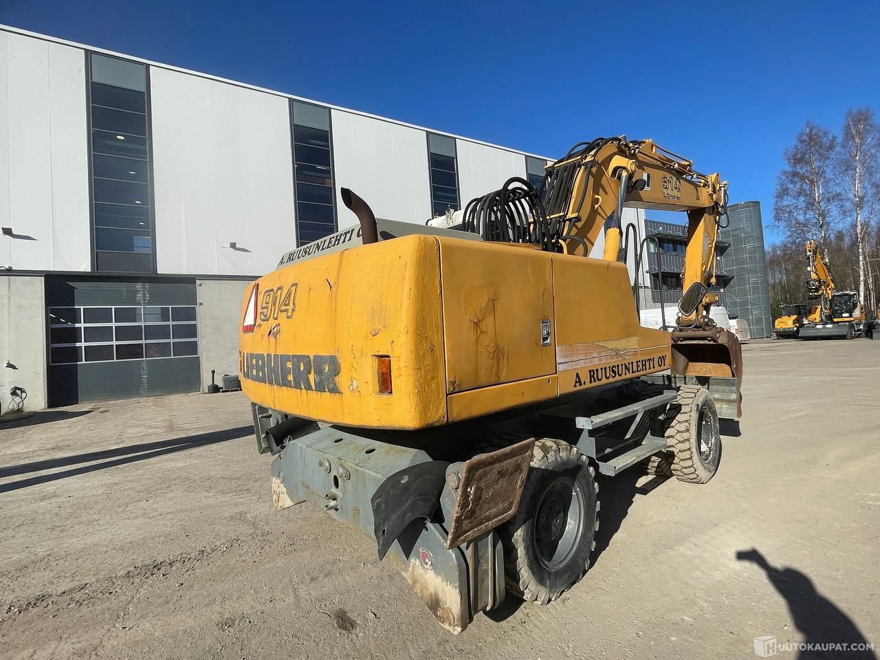 Liebherr A 914, 1998 Kaivinkone, Tuusula - Gumikerekes kotró: 5 kép. Liebherr A 914, 1998 Kaivinkone, Tuusula - Gumikerekes kotró: 5 kép.