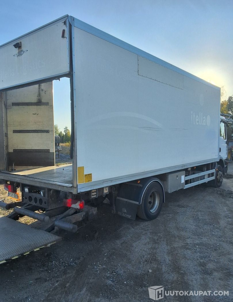 MAN Tgm 15.240, 2008, Diesel, 550 000 h, Leppävirta - Dobozos felépítményű teherautó: 3 kép. MAN Tgm 15.240, 2008, Diesel, 550 000 h, Leppävirta - Dobozos felépítményű teherautó: 3 kép.