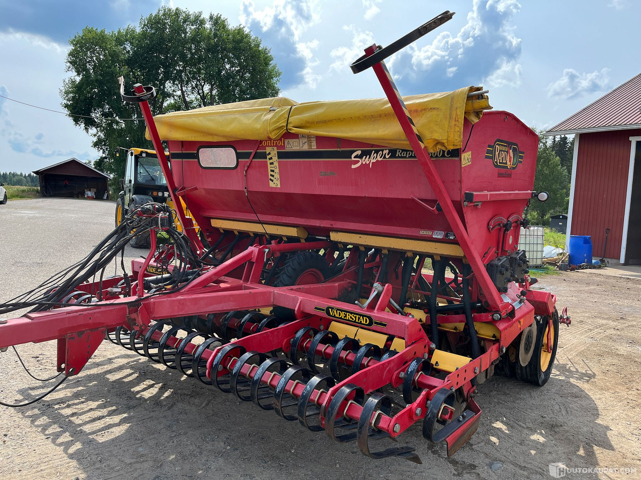 Väderstad Rapid 300C kylvökone, 1998, Juva - Mezőgazdasági gépek: 4 kép. Väderstad Rapid 300C kylvökone, 1998, Juva - Mezőgazdasági gépek: 4 kép.