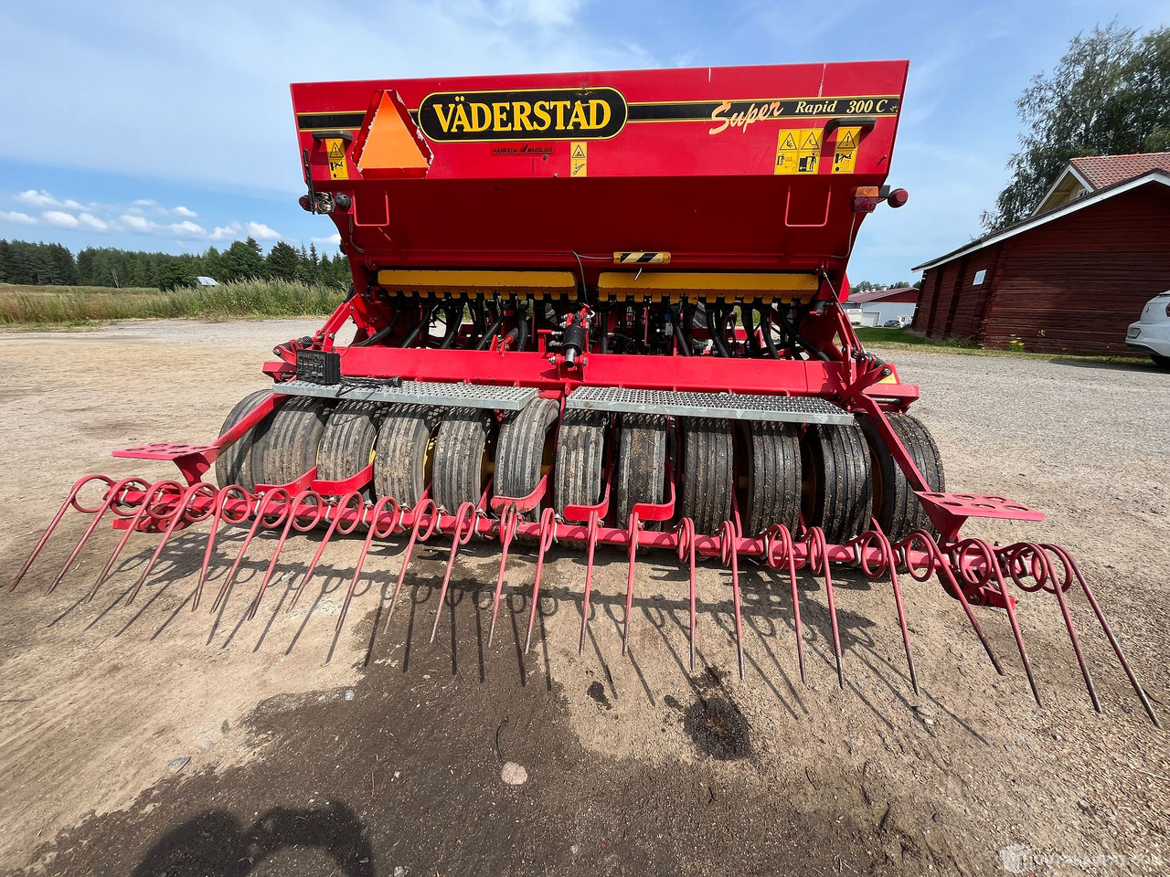 Väderstad Rapid 300C kylvökone, 1998, Juva - Mezőgazdasági gépek: 3 kép. Väderstad Rapid 300C kylvökone, 1998, Juva - Mezőgazdasági gépek: 3 kép.