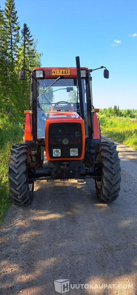 Zetor 9540 Turbo, 1996, 4.2 l, Diesel, 3 542 h Traktori, Kruunupyy - Mezőgazdasági gépek: 3 kép. Zetor 9540 Turbo, 1996, 4.2 l, Diesel, 3 542 h Traktori, Kruunupyy - Mezőgazdasági gépek: 3 kép.