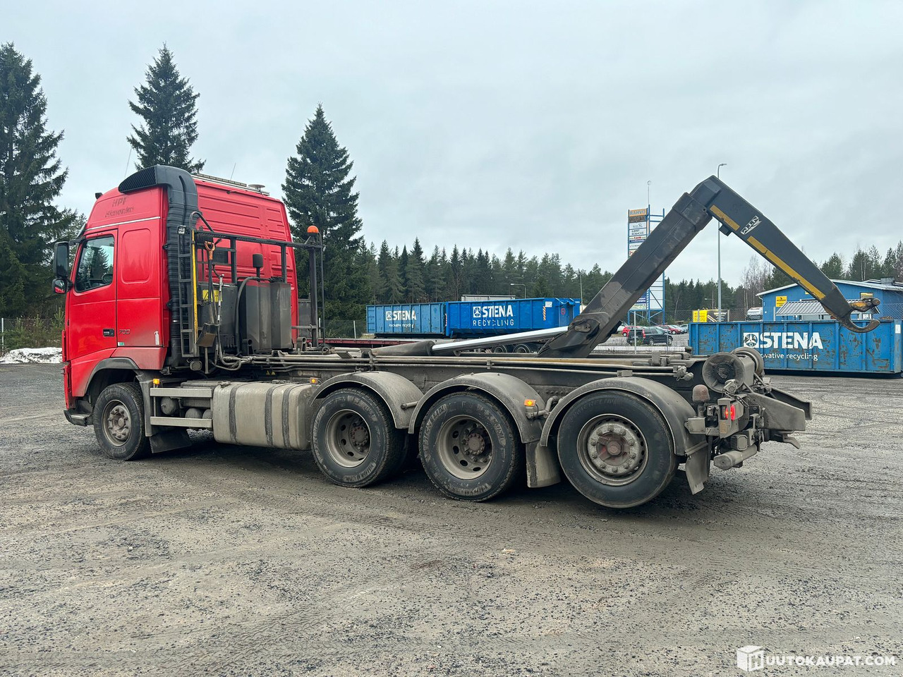 Volvo FH16 hooklift truck. 2010, Kalajoki - Horgos rakodó teherautó: 2 kép. Volvo FH16 hooklift truck. 2010, Kalajoki - Horgos rakodó teherautó: 2 kép.