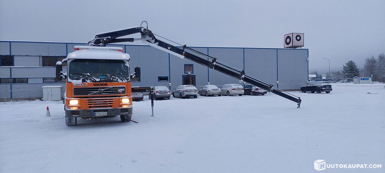 Volvo FM7, 1999, Kajaani - Platós teherautó, Darus autó: 3 kép. Volvo FM7, 1999, Kajaani - Platós teherautó, Darus autó: 3 kép.