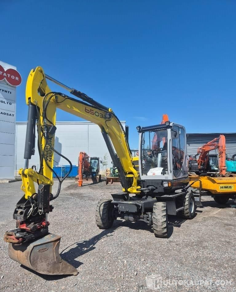 Wacker Neuson 6503, 2008, 4 860 h Kaivinkone + Peräkärry, Oulu - Minikotró: 4 kép. Wacker Neuson 6503, 2008, 4 860 h Kaivinkone + Peräkärry, Oulu - Minikotró: 4 kép.