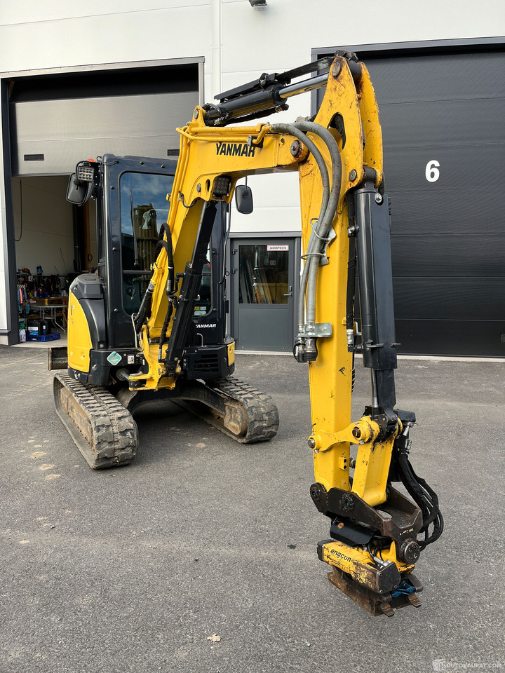 Yanmar Vio33 engconilla ja 5 työlaitetta, vm.21/22, Tampere - Minikotró: 5 kép. Yanmar Vio33 engconilla ja 5 työlaitetta, vm.21/22, Tampere - Minikotró: 5 kép.