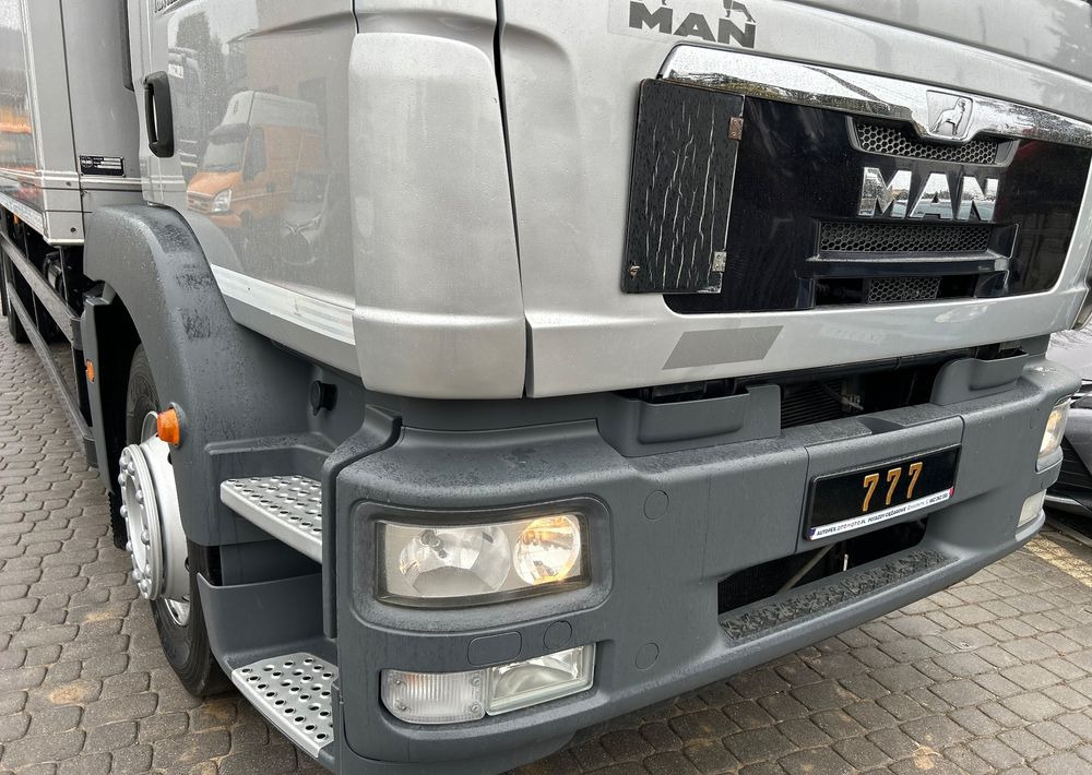Hűtős teherautó MAN TGM 18.290 TK 1200 R Spectrum THERMO King z Niemiec  8m / 20 palet / winda  Klima / OKAZJA: 19 kép.