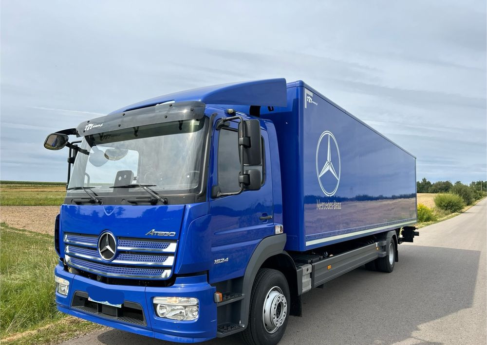 Mercedes-Benz Atego 1524 Z Niemiec 8.65m TOP 2018 Przód i tył na poduszkach 15t DMC / TOP STAN - Dobozos felépítményű teherautó: 2 kép. Mercedes-Benz Atego 1524 Z Niemiec 8.65m TOP 2018 Przód i tył na poduszkach 15t DMC / TOP STAN - Dobozos felépítményű teherautó: 2 kép.