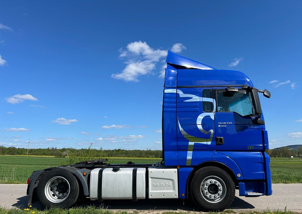 MAN TGX 18.440 SUPER STAN !! Po gruntownym serwisie OKAZJA STANDARD TOP TOP TOP - Nyergesvontató: 5 kép. MAN TGX 18.440 SUPER STAN !! Po gruntownym serwisie OKAZJA STANDARD TOP TOP TOP - Nyergesvontató: 5 kép.