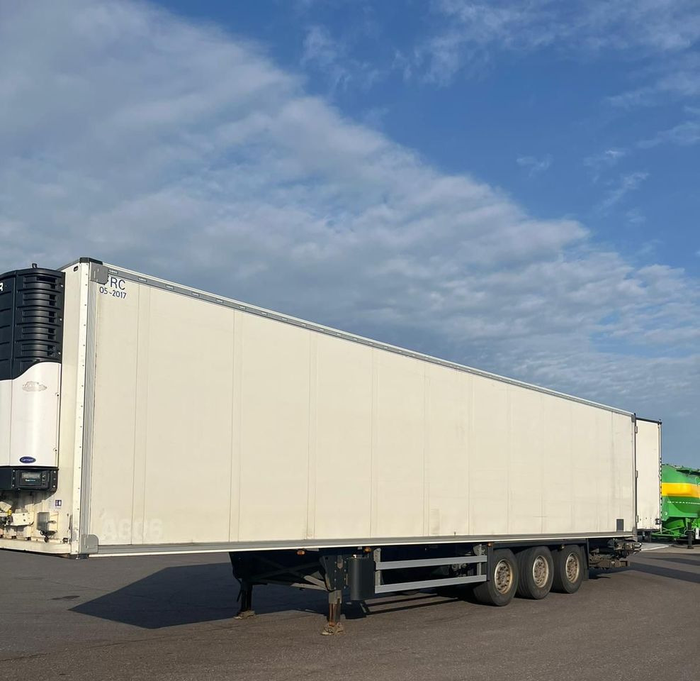 Schmitz Cargobull CARRIER MAXIMA 1300 / WINDA / DOPPEL STOCK / ŚCIANA GRODZIOWA / BELKI / PODNOSZONA OŚ / z Niemiec / TOP STAN 2011/ CARRIER CHŁODNIA CHLODNIA LODÓWKA PODWÓJNY ZAŁADUNEK PIĘTROWA - Félpótkocsi hűtős: 1 kép. Schmitz Cargobull CARRIER MAXIMA 1300 / WINDA / DOPPEL STOCK / ŚCIANA GRODZIOWA / BELKI / PODNOSZONA OŚ / z Niemiec / TOP STAN 2011/ CARRIER CHŁODNIA CHLODNIA LODÓWKA PODWÓJNY ZAŁADUNEK PIĘTROWA - Félpótkocsi hűtős: 1 kép.