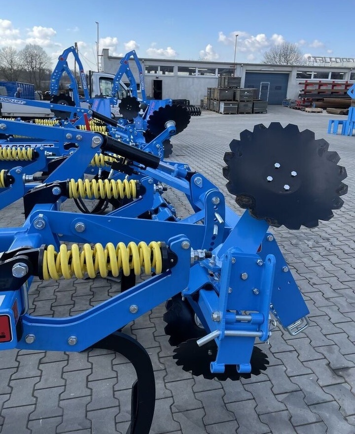 Agro-Lift Agregat Podorywkowy Ścierniskowy Bezorkowy ABP Agro-lift Gruber - Kultivátor: 1 kép. Agro-Lift Agregat Podorywkowy Ścierniskowy Bezorkowy ABP Agro-lift Gruber - Kultivátor: 1 kép.