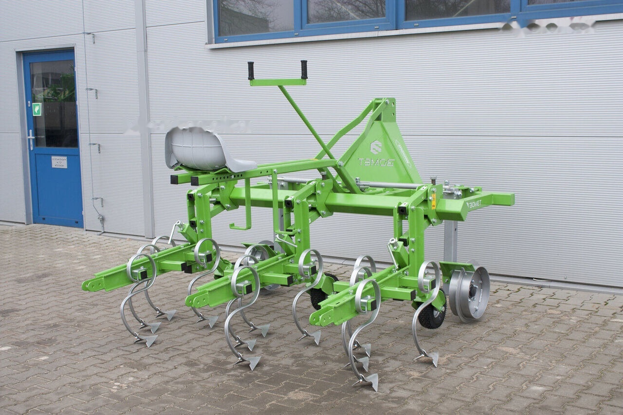 Bomet P570 Pielnik z prowadzeniem ręcznym 65-90cm Nembus - Kultivátor: 4 kép. Bomet P570 Pielnik z prowadzeniem ręcznym 65-90cm Nembus - Kultivátor: 4 kép.
