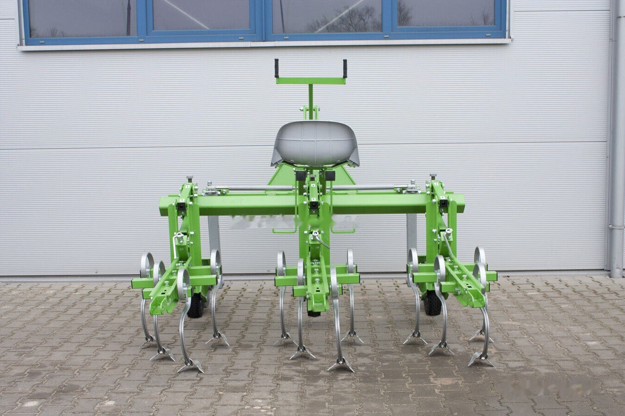 Bomet P570 Pielnik z prowadzeniem ręcznym 65-90cm Nembus - Kultivátor: 3 kép. Bomet P570 Pielnik z prowadzeniem ręcznym 65-90cm Nembus - Kultivátor: 3 kép.