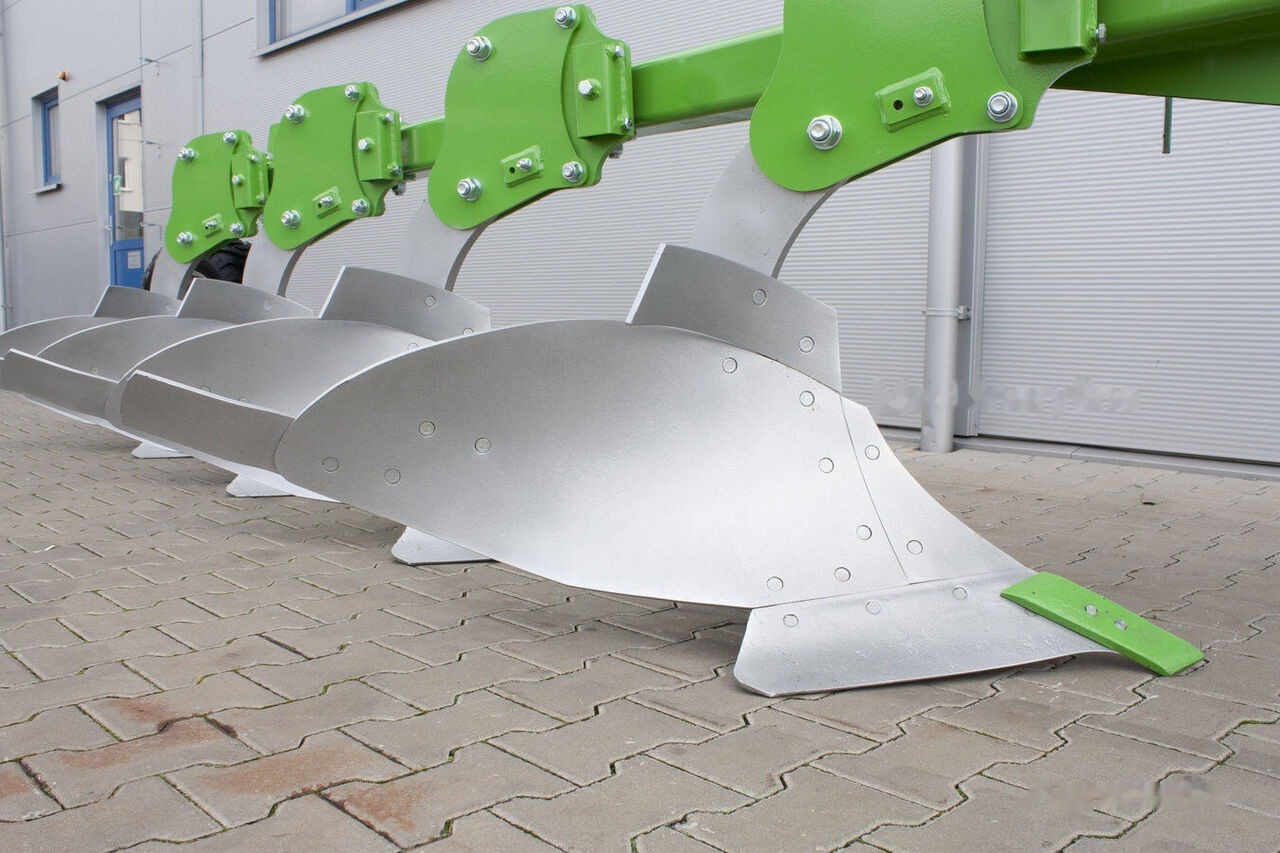 Bomet U013/3 4+1/5, korpus:30 - 38 - 45cm, 1,50/1,90/2,25m jednobelkow - Eke: 5 kép. Bomet U013/3 4+1/5, korpus:30 - 38 - 45cm, 1,50/1,90/2,25m jednobelkow - Eke: 5 kép.
