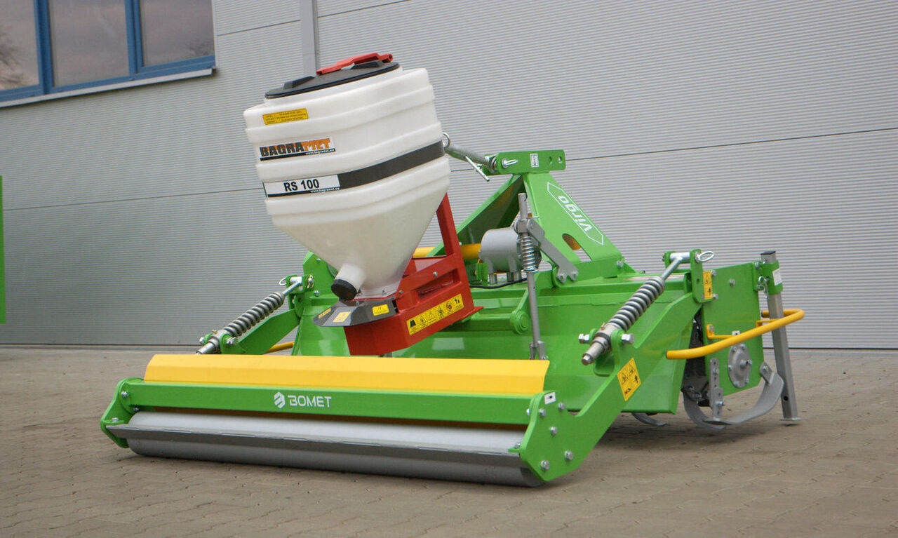 Bomet U540/2 - Talajmaró: 3 kép. Bomet U540/2 - Talajmaró: 3 kép.