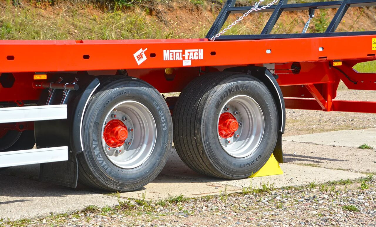 Metal-Fach Przyczepa platformowa T019/1 KP - 14t - Mezőgazdasági platós pótkocsi: 1 kép. Metal-Fach Przyczepa platformowa T019/1 KP - 14t - Mezőgazdasági platós pótkocsi: 1 kép.