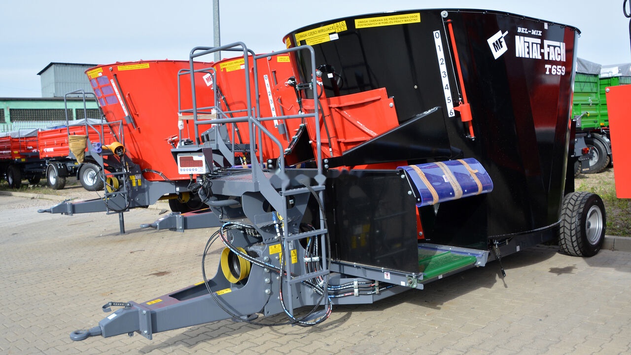 Metal-Fach T659 BELMIX - Etetőkocsi: 1 kép. Metal-Fach T659 BELMIX - Etetőkocsi: 1 kép.
