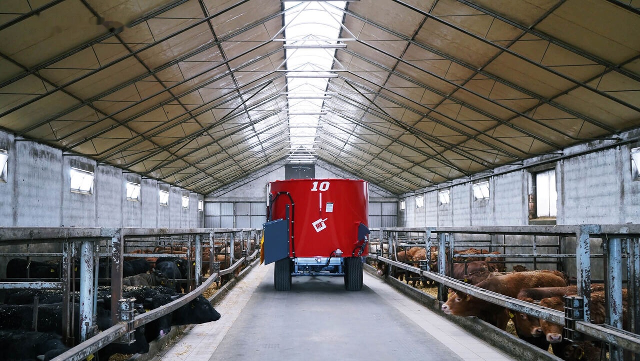 Metal-Fach T659 BELMIX - Etetőkocsi: 1 kép. Metal-Fach T659 BELMIX - Etetőkocsi: 1 kép.