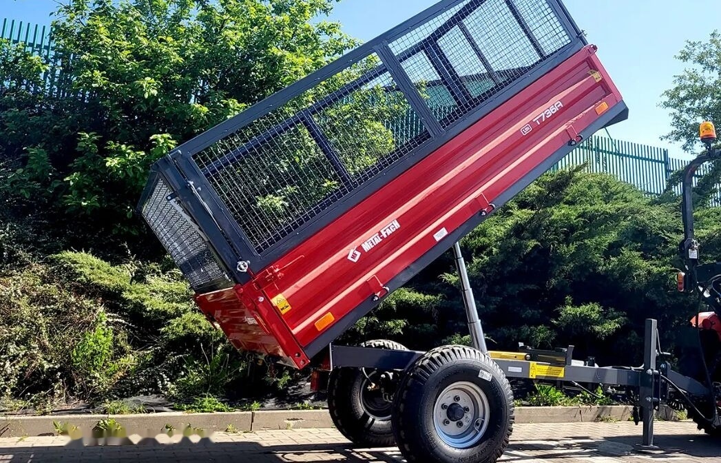 Metal-Fach T735A – 2,5t - Mezőgazdasági pótkocsi: 4 kép. Metal-Fach T735A – 2,5t - Mezőgazdasági pótkocsi: 4 kép.
