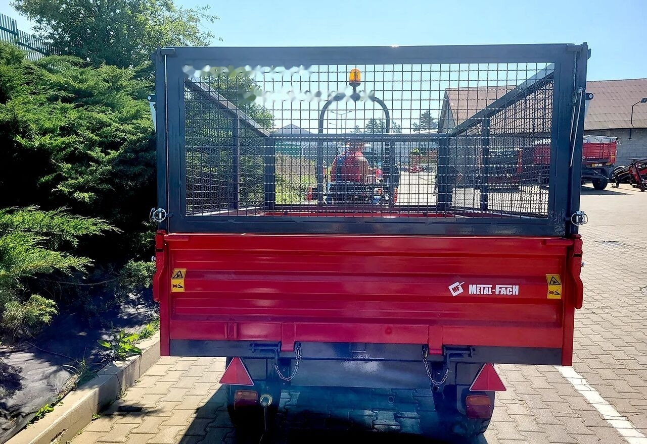 Metal-Fach T736/1 - 840kg - Mezőgazdasági pótkocsi: 3 kép. Metal-Fach T736/1 - 840kg - Mezőgazdasági pótkocsi: 3 kép.