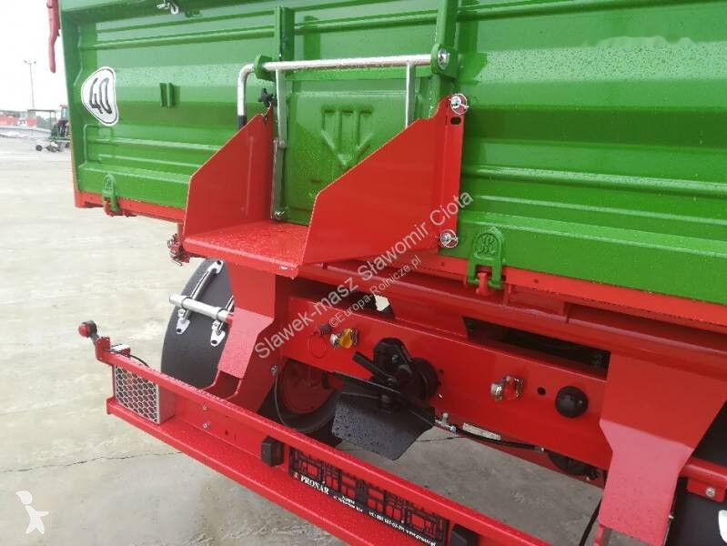 Pronar PT612 - Pótkocsi billenőplatós: 2 kép. Pronar PT612 - Pótkocsi billenőplatós: 2 kép.