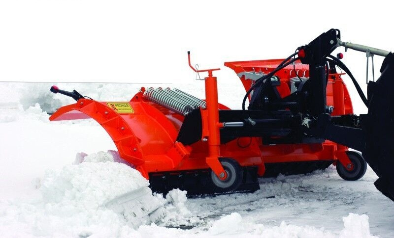 Pronar PU-2600 - Hóeke: 4 kép. Pronar PU-2600 - Hóeke: 4 kép.