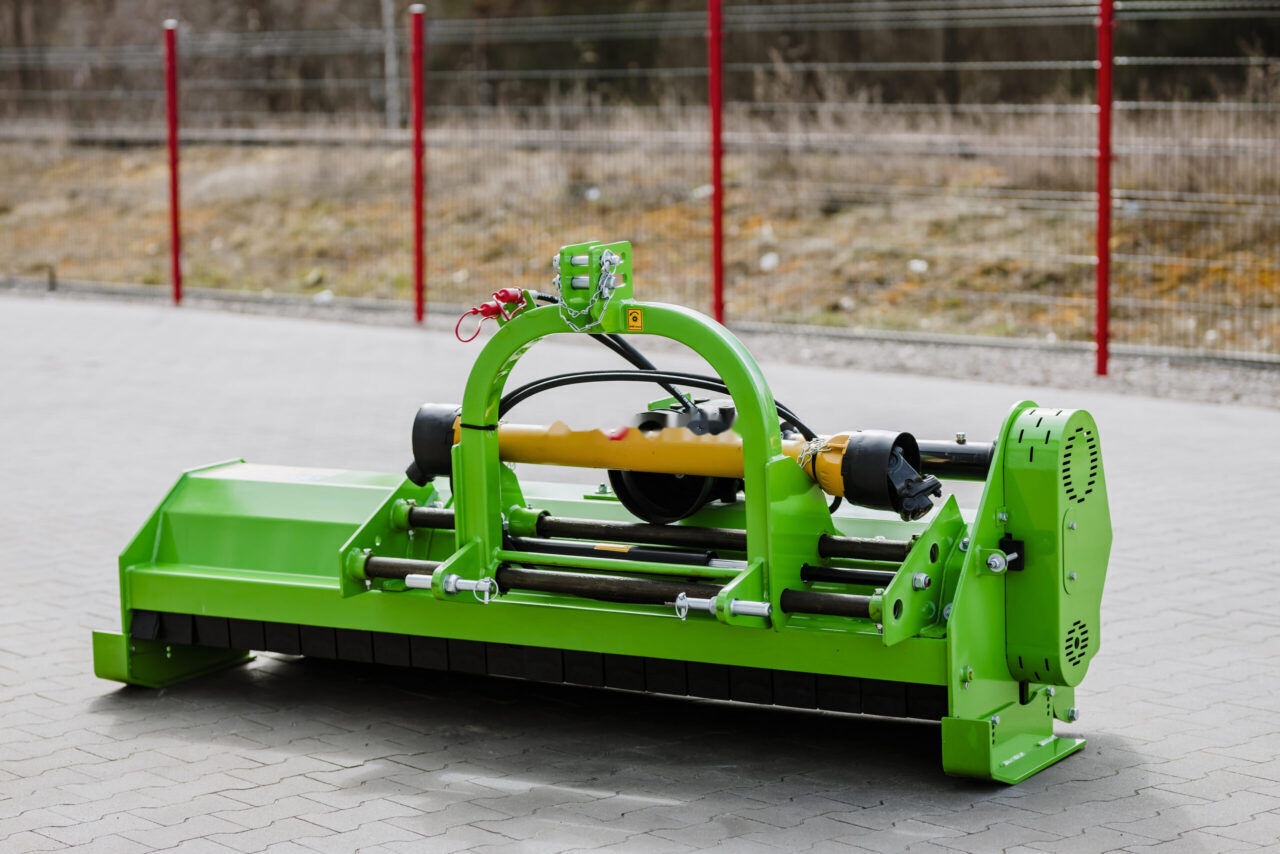Talex Eco 2,2m - Szárzúzó/ Mulcsozó: 2 kép. Talex Eco 2,2m - Szárzúzó/ Mulcsozó: 2 kép.