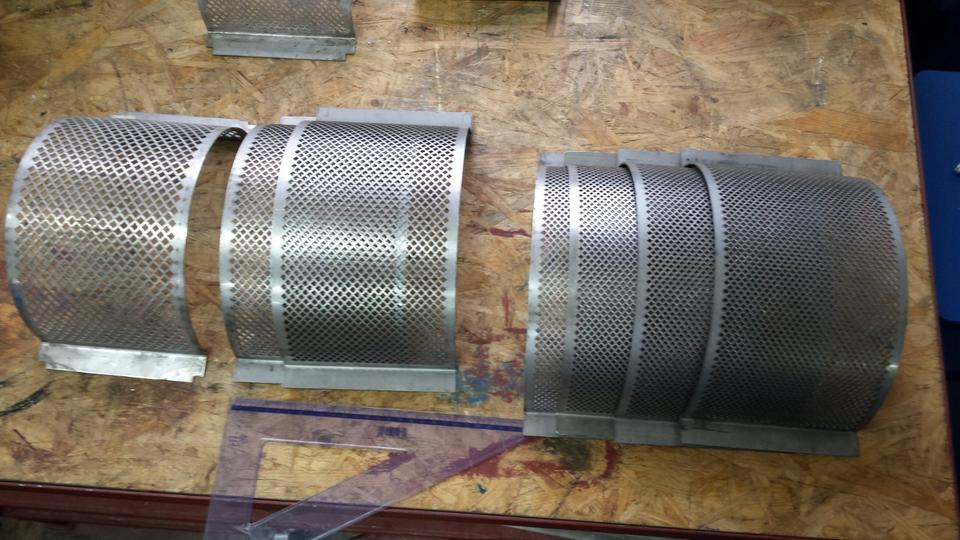 Hammermühle HM 200 - Törőgép: 2 kép. Hammermühle HM 200 - Törőgép: 2 kép.