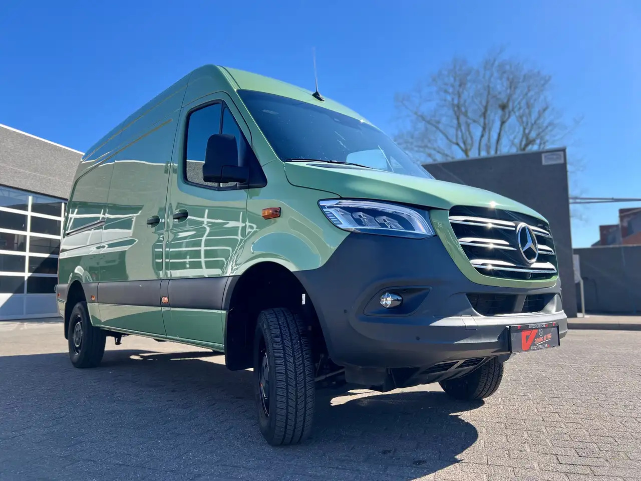 Mercedes-Benz Sprinter 319 L2H2 AWD (58.500€ex) 360CAMERA|4X4|2.8t Sle - Furgon: 2 kép. Mercedes-Benz Sprinter 319 L2H2 AWD (58.500€ex) 360CAMERA|4X4|2.8t Sle - Furgon: 2 kép.