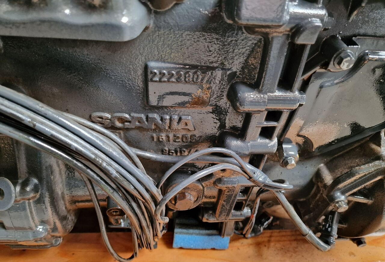 Scania GRS 895R NTG TMS 19R Scania GRS 895R NTG TMS truck - Sebességváltó - Teherautó: 1 kép. Scania GRS 895R NTG TMS 19R Scania GRS 895R NTG TMS truck - Sebességváltó - Teherautó: 1 kép.