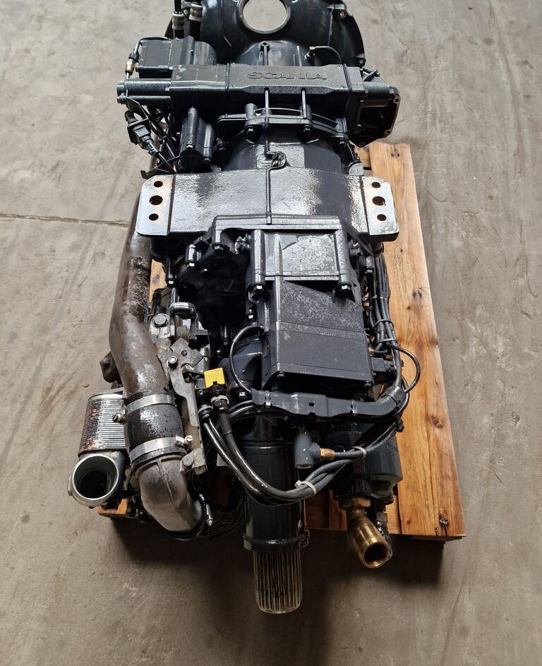 Scania GRS 895R NTG TMS 19R Scania GRS 895R NTG TMS truck - Sebességváltó - Teherautó: 3 kép. Scania GRS 895R NTG TMS 19R Scania GRS 895R NTG TMS truck - Sebességváltó - Teherautó: 3 kép.