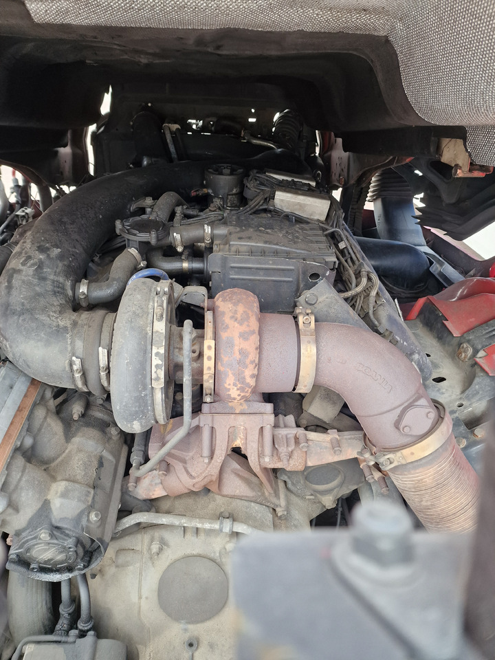Motor Scania R: 6 kép.