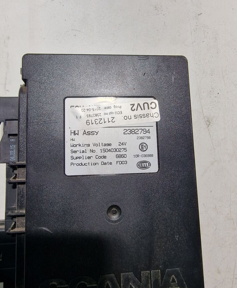 Scania Sterownik Świateł CUV2 R EURO6 2382793 Scania Sterownik Świateł CUV2 Scania R EURO6 2382793 truck - ECU - Teherautó: 3 kép. Scania Sterownik Świateł CUV2 R EURO6 2382793 Scania Sterownik Świateł CUV2 Scania R EURO6 2382793 truck - ECU - Teherautó: 3 kép.