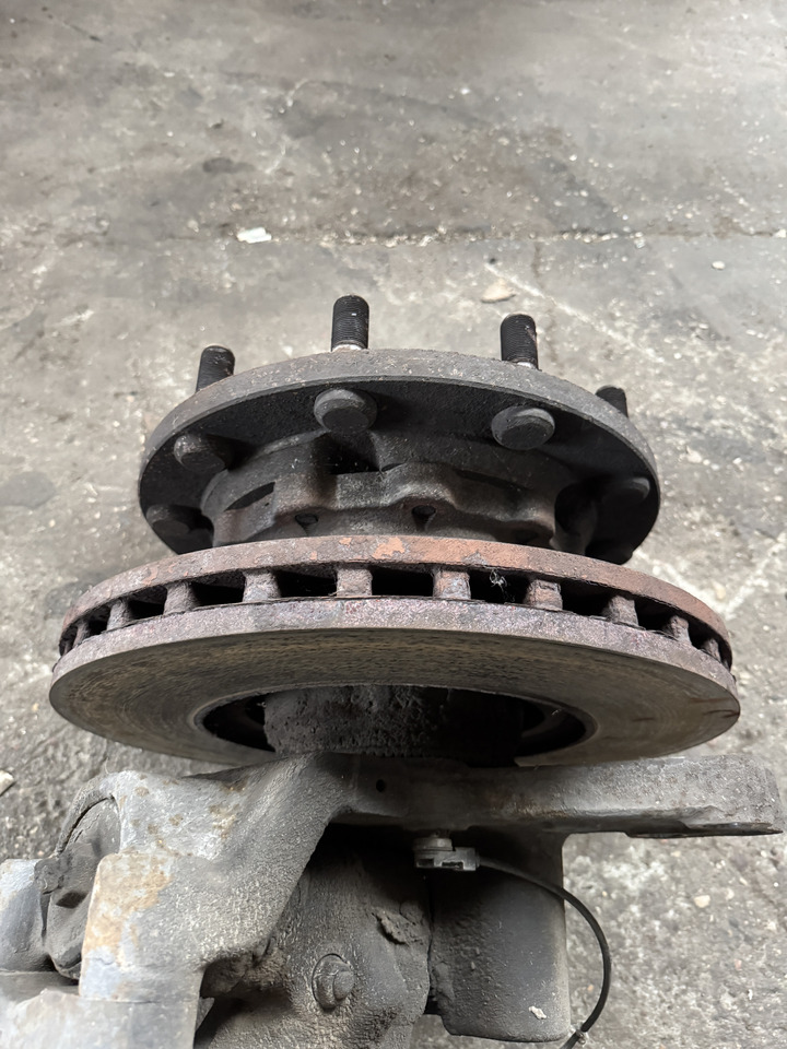 Ford F-Max Cargo - Szabadonfutó agy: 4 kép. Ford F-Max Cargo - Szabadonfutó agy: 4 kép.