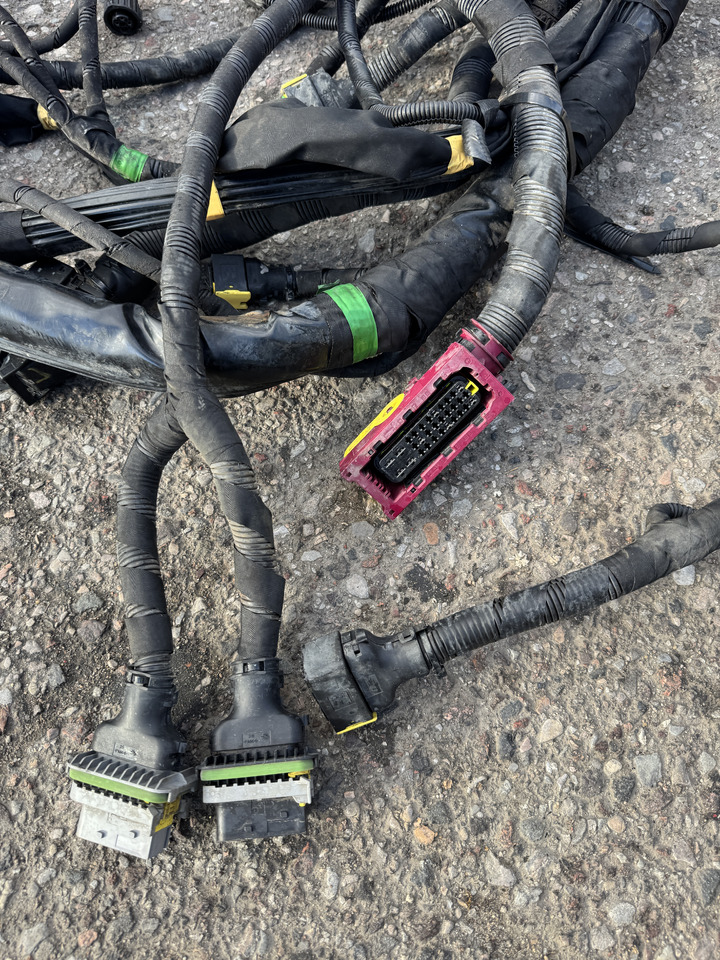 Ford F-Max - Elektromos rendszer: 5 kép. Ford F-Max - Elektromos rendszer: 5 kép.