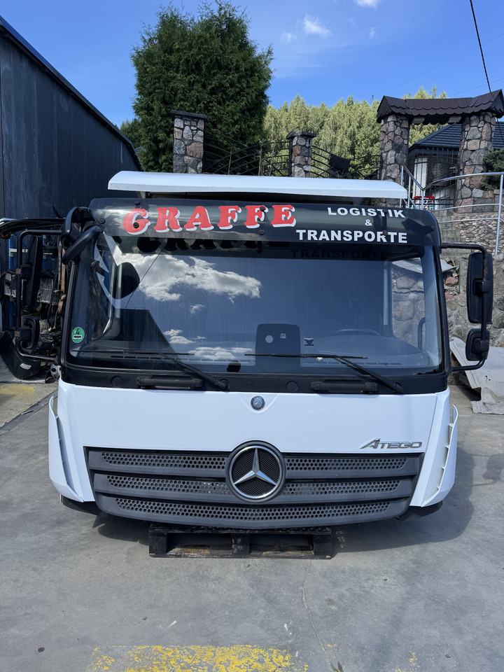 Mercedes Atego III - Fülke: 1 kép. Mercedes Atego III - Fülke: 1 kép.