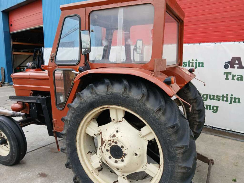 Fiat 640/8 - Traktor: 2 kép. Fiat 640/8 - Traktor: 2 kép.