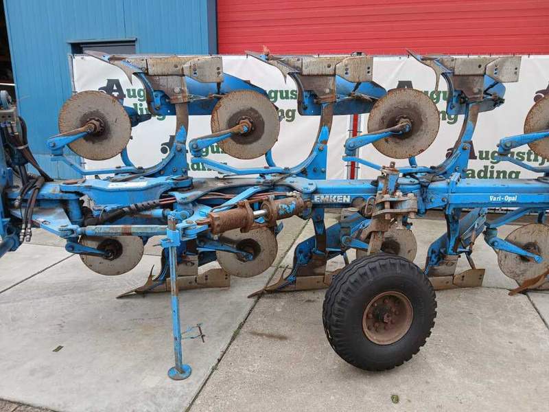 Lemken Vari Opal 7-160 - Eke: 3 kép. Lemken Vari Opal 7-160 - Eke: 3 kép.