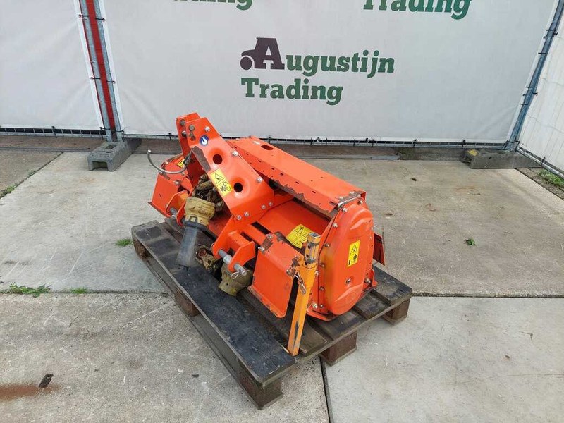 Sicma SA 105 - Talajművelő gep: 3 kép. Sicma SA 105 - Talajművelő gep: 3 kép.