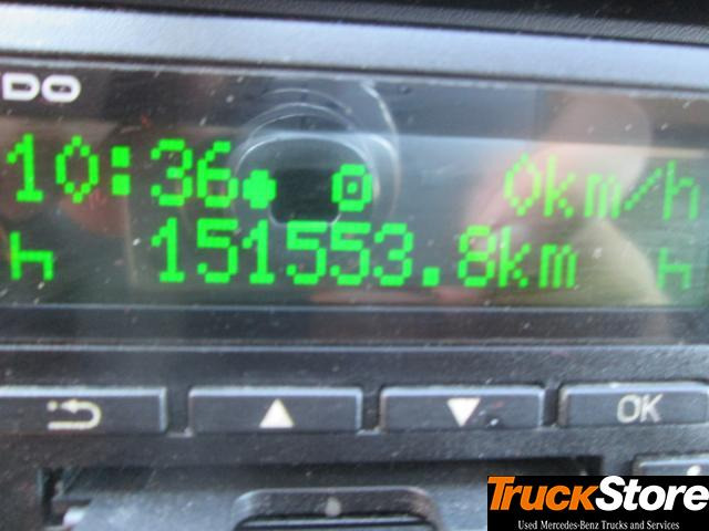 FUSO 7C15 - Dobozos kisteherautó: 2 kép. FUSO 7C15 - Dobozos kisteherautó: 2 kép.