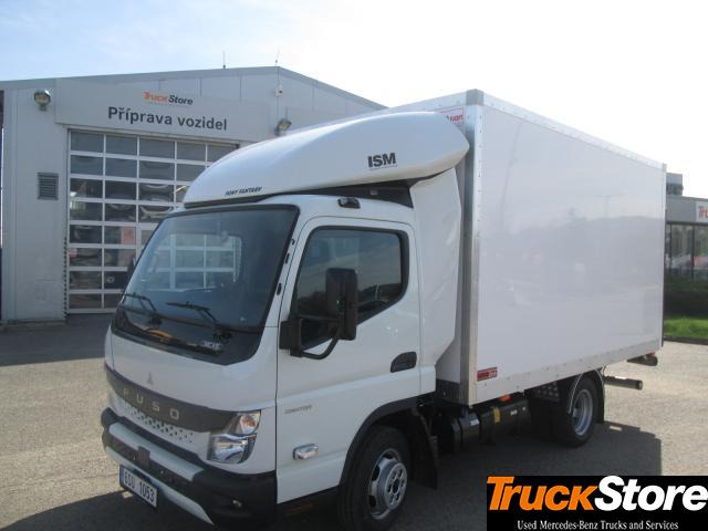 FUSO Canter 3C15 - Dobozos kisteherautó: 1 kép. FUSO Canter 3C15 - Dobozos kisteherautó: 1 kép.