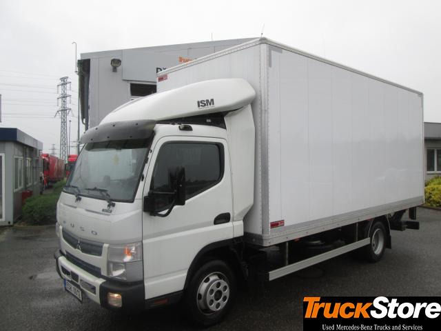 FUSO Canter 7C18 - Dobozos kisteherautó: 1 kép. FUSO Canter 7C18 - Dobozos kisteherautó: 1 kép.